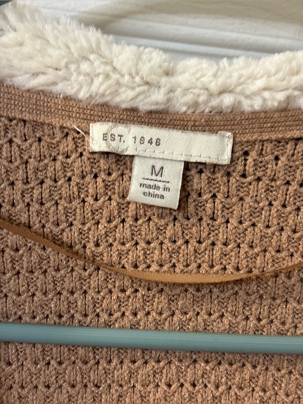 Sleeveless Brown Knit Cabin-core Western Vest Faux-Sherpa Collar Size Medium - Picture 8 of 8